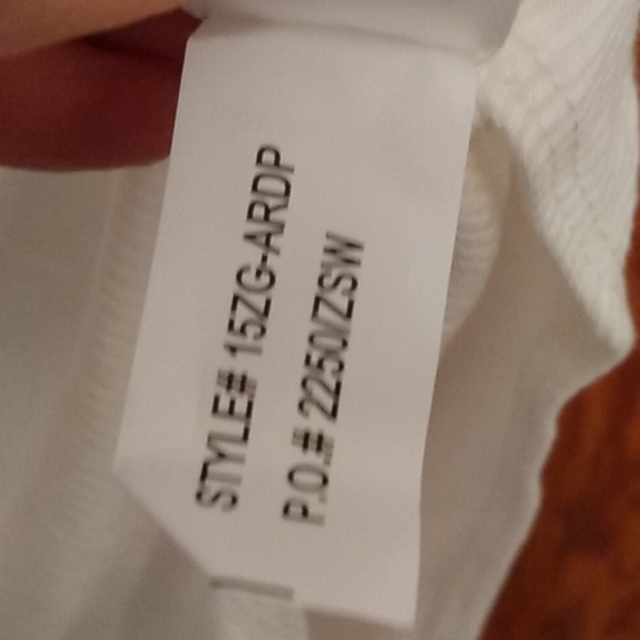 Belle Du Jour White Bodysuit with Short Sleeves and Textured Fabric SZ S… - Picture 7 of 8